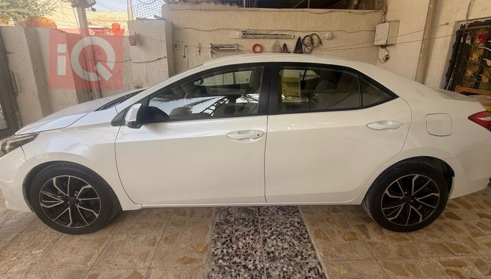 تويوتا كورولا